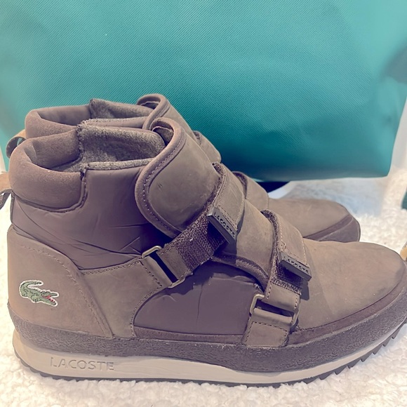 💥 HOST PICK 💥Lacoste Bag with Free Ankle Booties, Wallet & Sunglasses LACOSTE - Picture 5 of 15